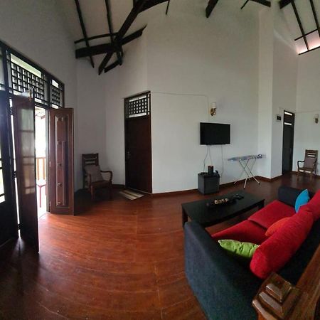 Ja-Elas French Touch Bed and Breakfast Εξωτερικό φωτογραφία
