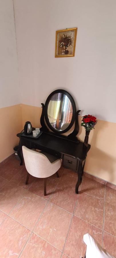 Ja-Elas French Touch Bed and Breakfast Εξωτερικό φωτογραφία